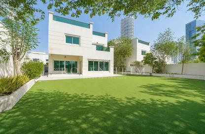 Villa - 4 Bedrooms - 5 Bathrooms for sale in Circle Villas - Jumeirah Village Circle - Dubai
