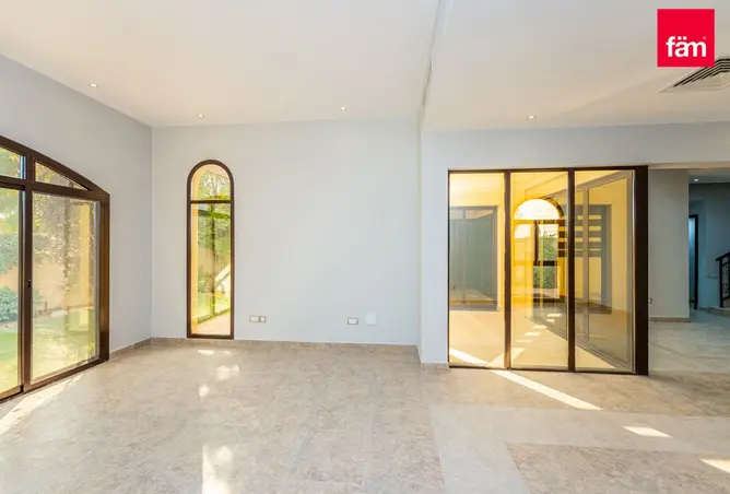 157361999 - Property Image 2