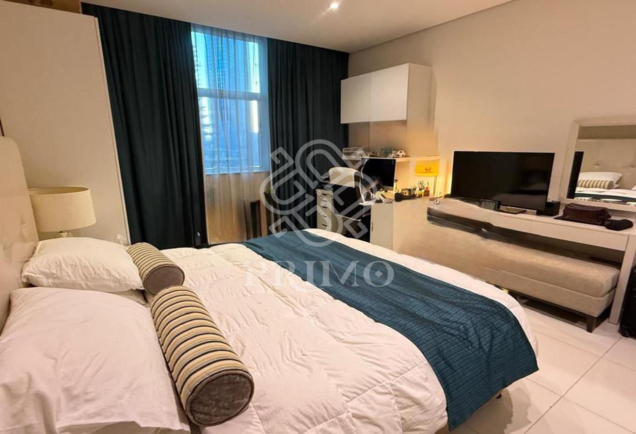FULLY FURNISHED I PRIME LOCATION I MID FLOOR photo 15