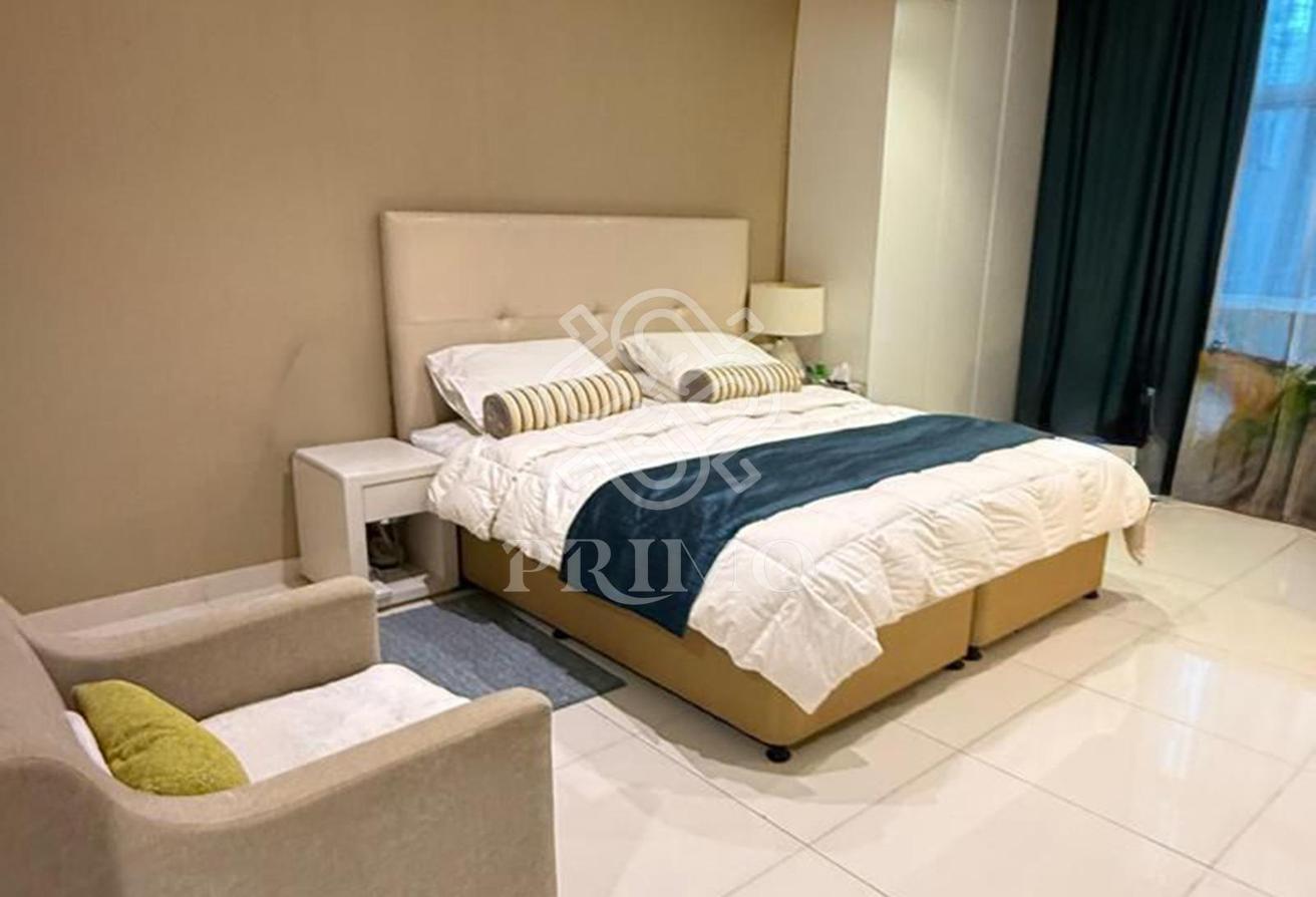FULLY FURNISHED I PRIME LOCATION I MID FLOOR photo 14