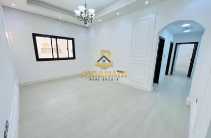 Apartment - 2 Bedrooms - 2 Bathrooms for rent in Al Zaafaran - Al Khabisi - Al Ain