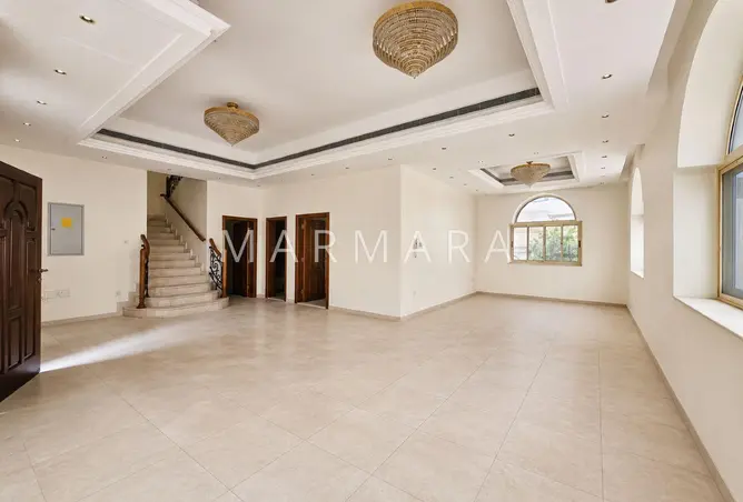 166043738 - Property Image 3