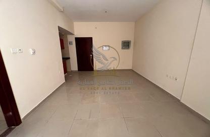 Apartment - Studio - 1 for rent in Dar Al Aman 33 - Bu Tina - Al Sharq - Sharjah Apartment - Studio - 1 for rent in Dar Al Aman 33 - Bu Tina - Al Sharq - Sharjah