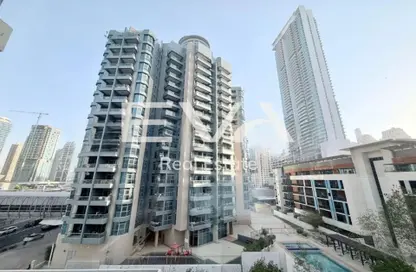 Apartment - 1 Bathroom for rent in Cascades Tower - Dubai Marina - Dubai