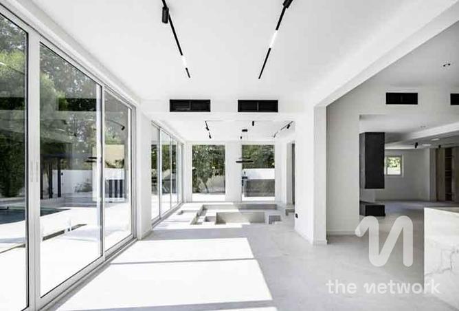 132011135 - Property Image 2