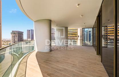 Apartment - 3 Bedrooms - 4 Bathrooms for sale in Jumeirah Living Business Bay - Peninsula - Business Bay - Dubai