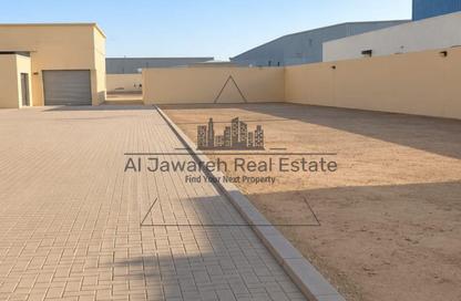 Warehouse - Studio - 1 for rent in Umm Al Thuoob - Umm Al Quwain