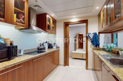 Apartment - 2 Bedrooms - 2 Bathrooms for sale in Shemara Tower - Marina Promenade - Dubai Marina - Dubai