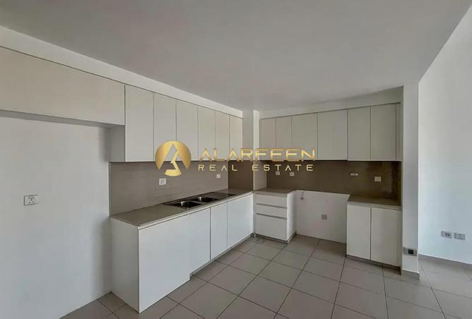 94002782 - Property Image 3