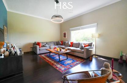 Villa - 4 - 5 for sale in Deema 4 - Deema - The Lakes - Dubai