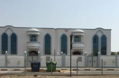 Villa - Studio - 6 Bathrooms for rent in Al Azra - Al Riqqa - Sharjah