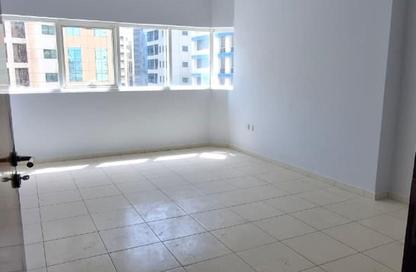 Apartment - 3 Bedrooms - 3 Bathrooms for rent in Al Majaz 3 - Al Majaz - Sharjah Apartment - 3 Bedrooms - 3 Bathrooms for rent in Al Majaz 3 - Al Majaz - Sharjah