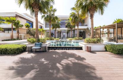 Villa - 5 Bedrooms - 6 Bathrooms for sale in Jumeirah Bay Island Villas - Jumeirah Bay Island - Jumeirah - Dubai