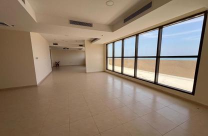 Office Space - 1 Bedroom - 2 Bathrooms for rent in Al Qulaya'ah - Al Sharq - Sharjah