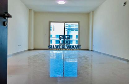 Apartment - 2 - 3 for rent in Al Raha Beach - Abu Dhabi