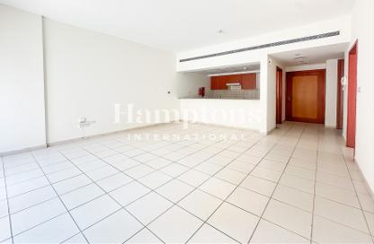 Apartment - 1 - 1 for rent in Al Ghozlan 3 - Al Ghozlan - Greens - Dubai Apartment - 1 - 1 for rent in Al Ghozlan 3 - Al Ghozlan - Greens - Dubai