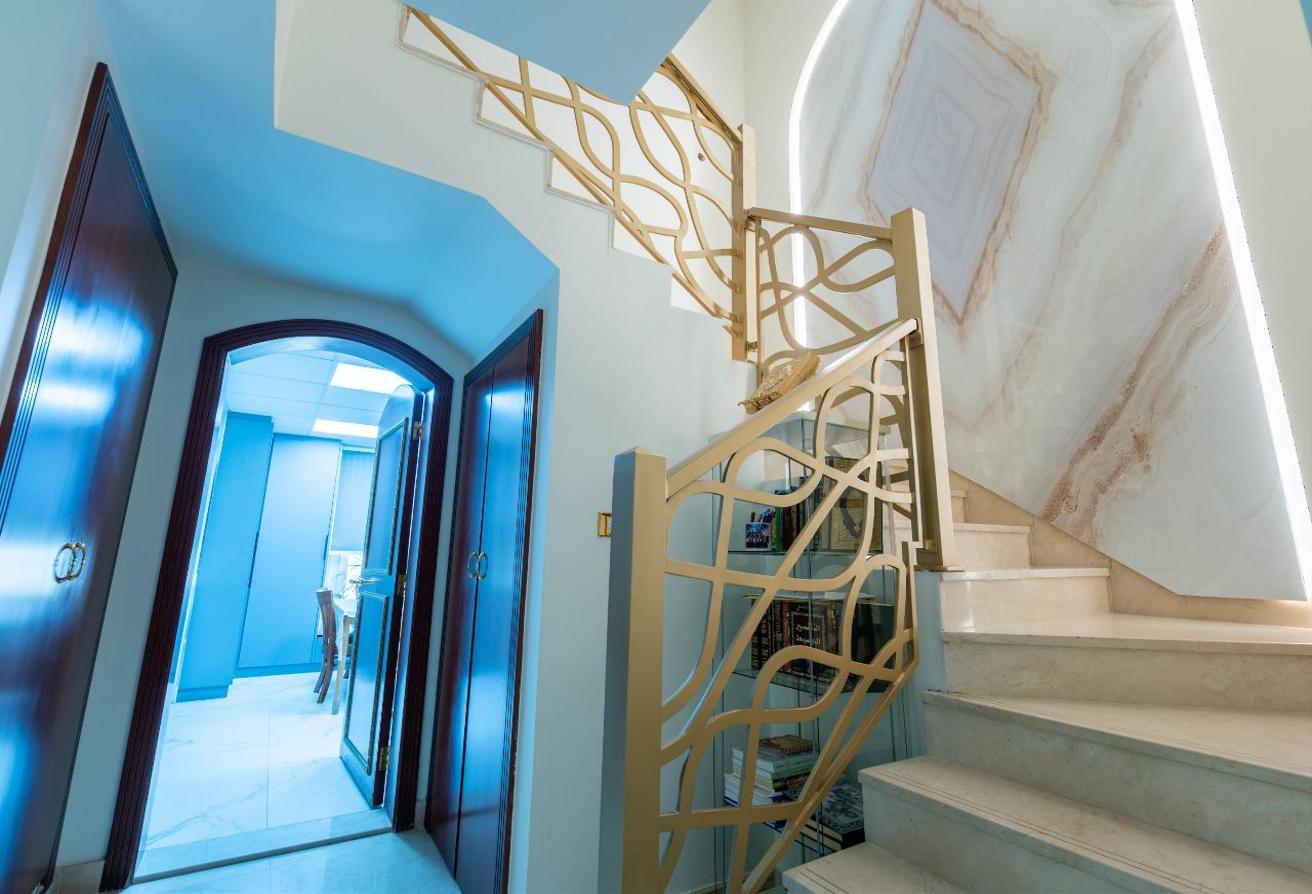 Bright & Spacious | Furnished | Family-Friendly photo 13