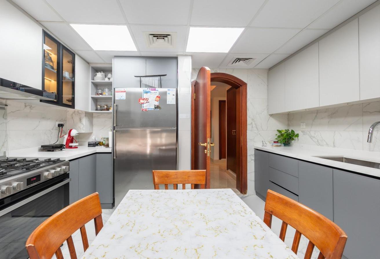 Bright & Spacious | Furnished | Family-Friendly photo 11