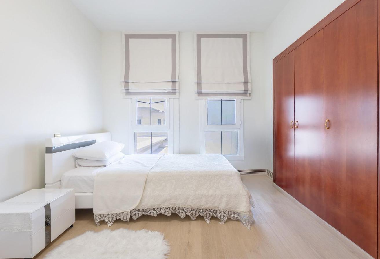 Bright & Spacious | Furnished | Family-Friendly photo 14