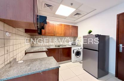 Apartment - Studio - 1 for rent in Cascades Tower - Dubai Marina - Dubai