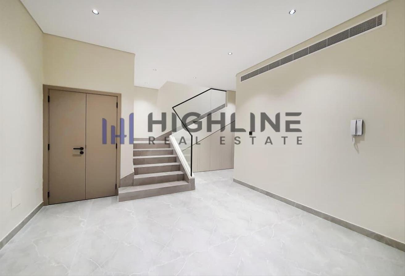 Modern 4-Bedroom Villa | Pvt. S-Pool | Near Beach photo 5