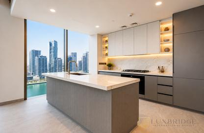 Apartment - 2 Bedrooms - 3 Bathrooms for sale in Peninsula Four - Peninsula - Business Bay - Dubai