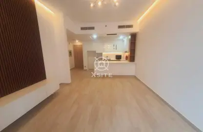 Apartment - 1 Bedroom - 2 Bathrooms for rent in The East Crest by Meteora - District 17 - Jumeirah Village Circle - Dubai