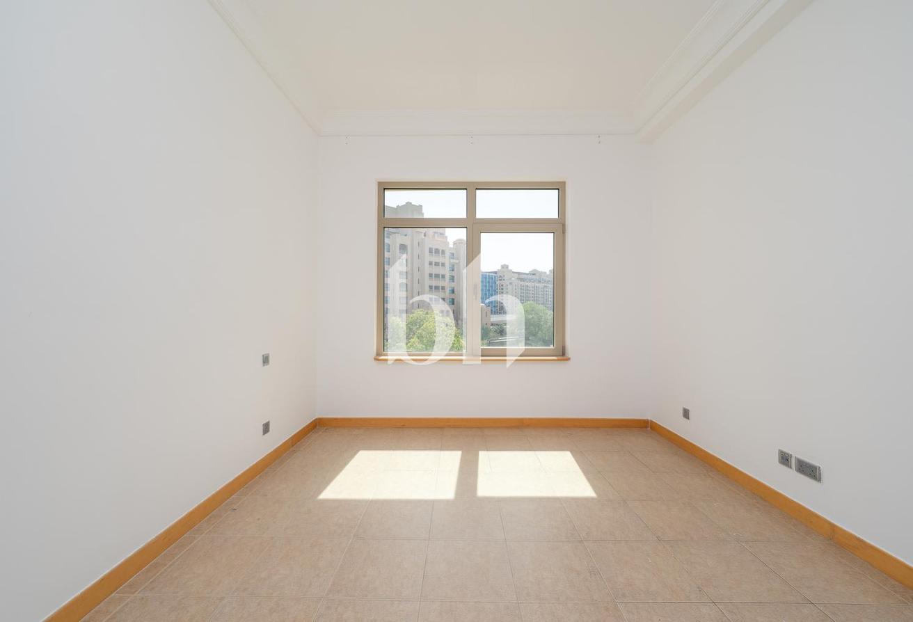 Park View | Low Floor | Unfurnished photo 4
