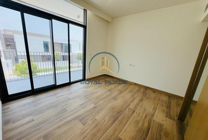 82817998 - الصورة الرئيسية للعقار