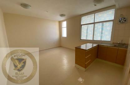 Apartment - Studio - 1 Bathroom for rent in Al Qulaya'ah - Al Sharq - Sharjah Apartment - Studio - 1 Bathroom for rent in Al Qulaya'ah - Al Sharq - Sharjah
