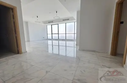 شقة - 3 غرف نوم - 3 حمامات للبيع في برج لا بلاج - الممزر - الشارقة - الشارقة