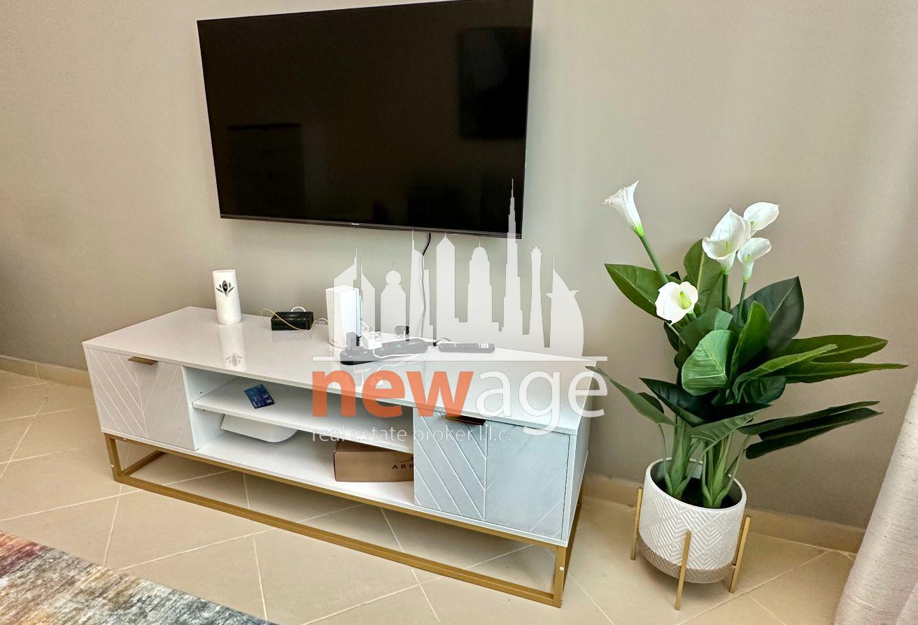 Lavishly Furnished| Scenic MarinaView |OnThe Metro photo 12