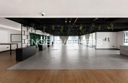 Office Space - Studio - 1 Bathroom for rent in Marina Plaza - Dubai Marina - Dubai
