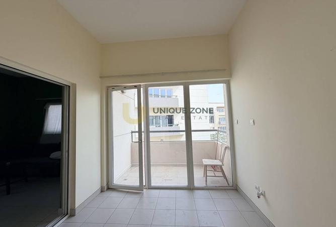 73853643 - Property Image 3