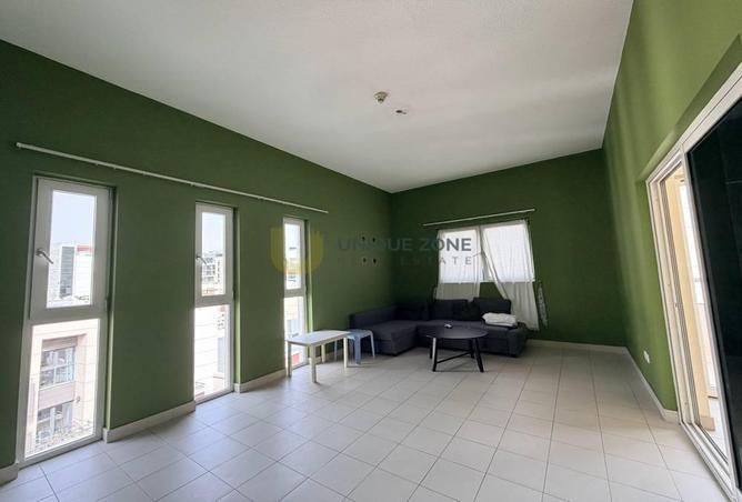 73853643 - Property Image 2