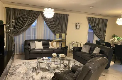 شقة - 3 غرف نوم - 4 حمامات للايجار في فلل النخيل - قرية جميرا الدائرية - دبي