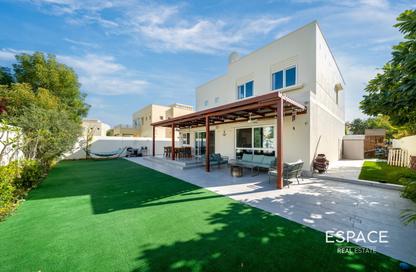 Villa - 4 Bedrooms - 3 Bathrooms for sale in Meadows 9 - Meadows - Dubai