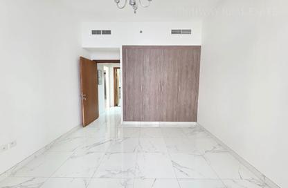 Apartment - 1 Bedroom - 2 Bathrooms for rent in Muwaileh 29 Building - Muwaileh - Sharjah
