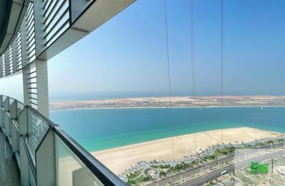 Apartment - 4 - 5 for rent in Landmark Tower - Corniche Road - Abu Dhabi