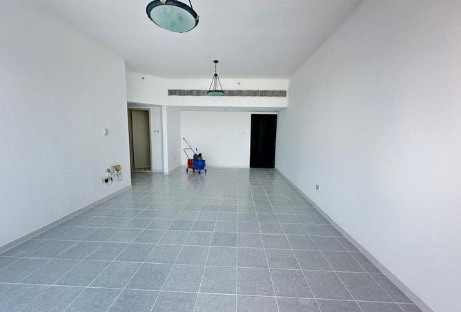 76533318 - Property Image 3