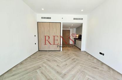 Apartment - Studio - 1 for rent in Peninsula Three - Peninsula - Business Bay - Dubai