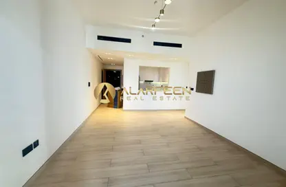 شقة - 2 غرف نوم - 2 حمامات للايجار في مرتفعات بن غاطي - الضاحية 10 - قرية جميرا الدائرية - دبي