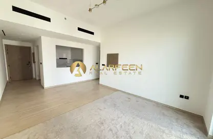 شقة - 2 غرف نوم - 2 حمامات للايجار في مرتفعات بن غاطي - الضاحية 10 - قرية جميرا الدائرية - دبي