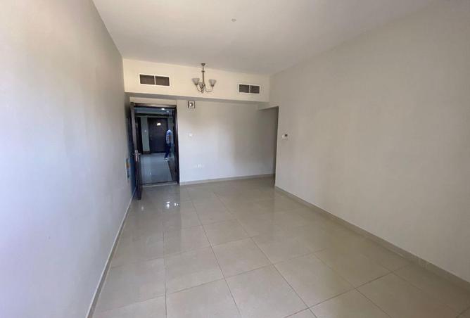 76533347 - Property Image 3