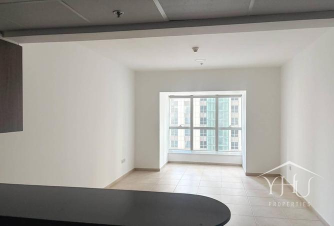 Unfurnished | Vacant | Flexible Cheques photo 2