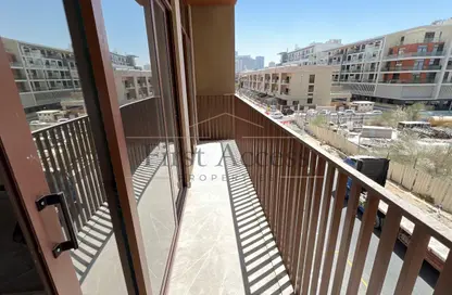 Apartment - 2 Bedrooms - 3 Bathrooms for sale in La Residence - Jumeirah Village Triangle - Dubai