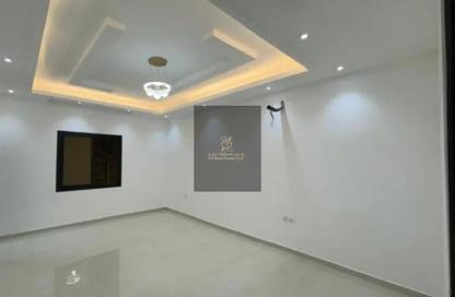 Villa - 4 - 5 for rent in Al Zaheya Gardens - Al Zahya - Ajman
