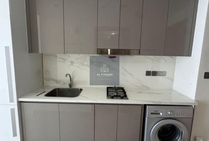 81959877 - Property Image 3