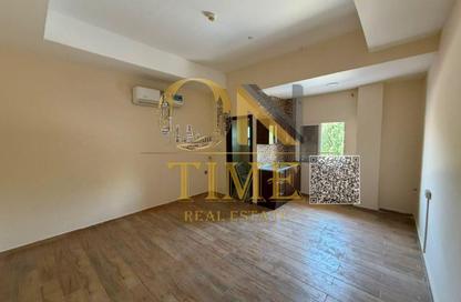 Apartment - Studio - 1 Bathroom for rent in Al Mowaihat 1 - Al Mowaihat - Ajman Apartment - Studio - 1 Bathroom for rent in Al Mowaihat 1 - Al Mowaihat - Ajman