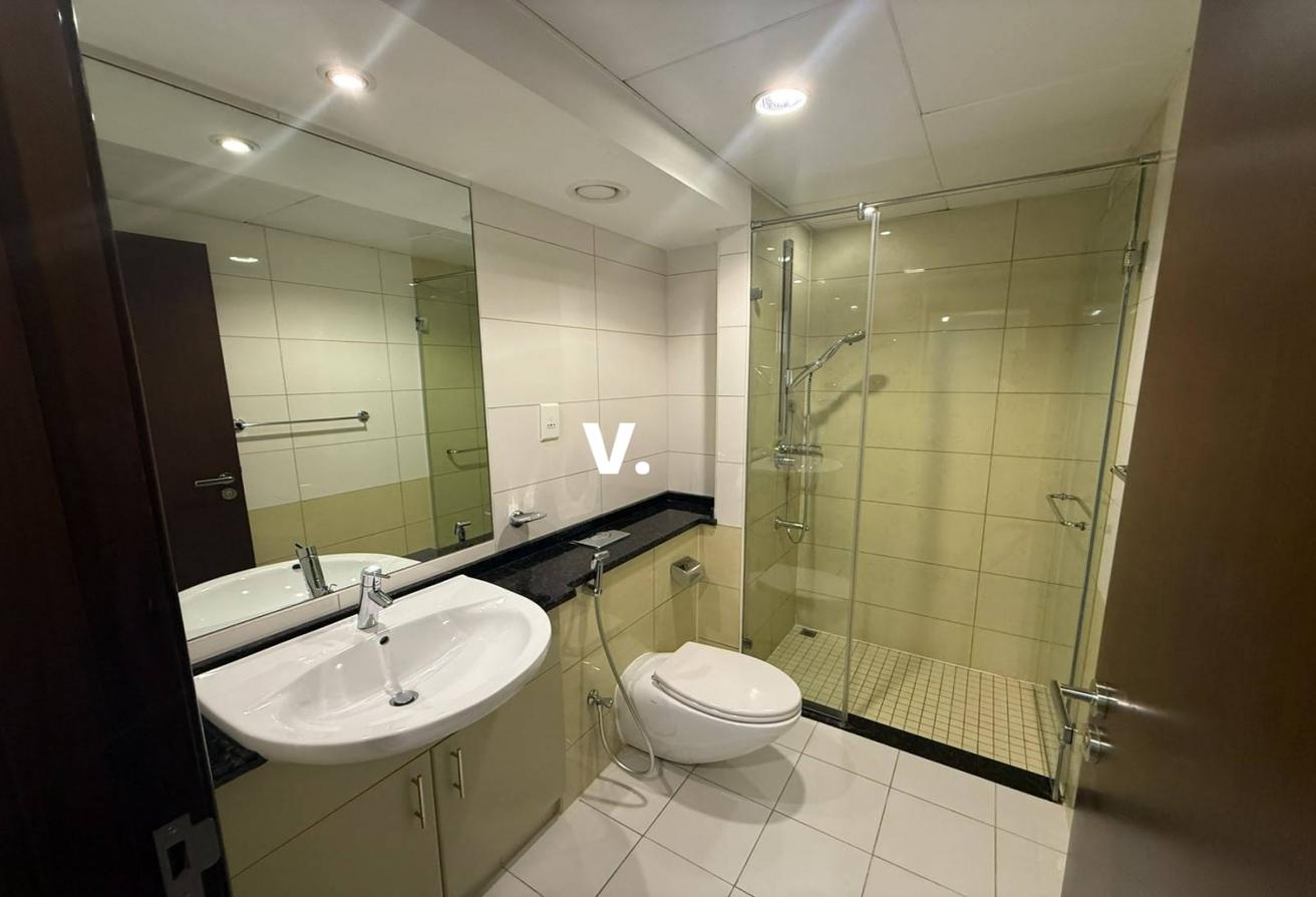 Close to Metro | Great Offer | Spacious Layout photo 13